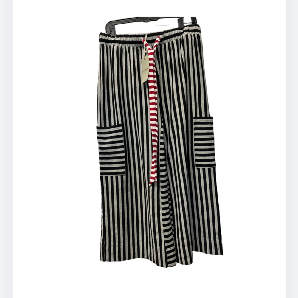 NWT eesome Striped Black and Gray Women's Pants